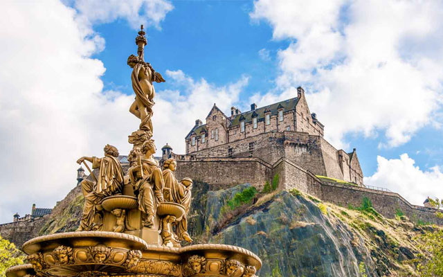 Khám phá lâu đài Edinburgh - Công trình tráng lệ và nhiều bí ẩn khi du lịch Anh